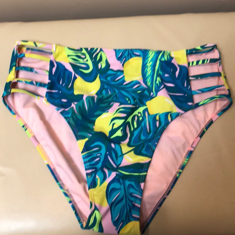 Women’s bottom high waist swimsuit
